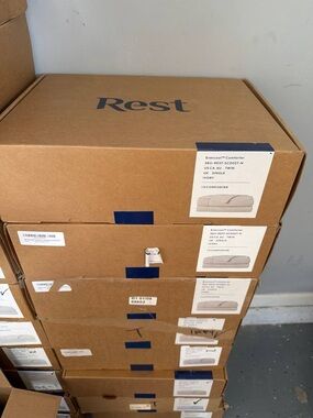 Rest Evercool Ivory Comforter - Boxed